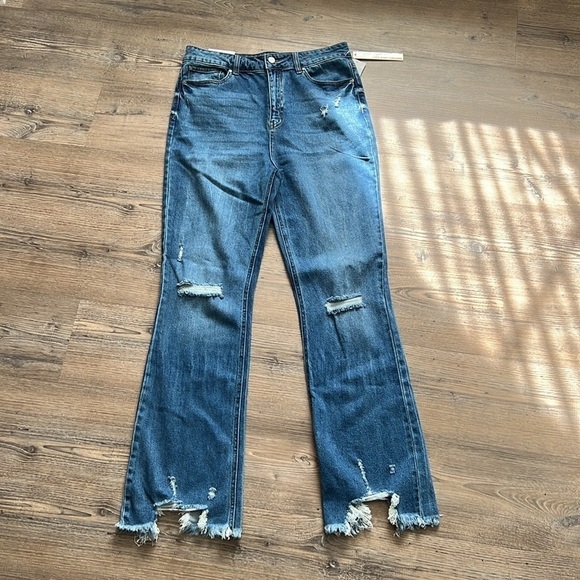 Tinseltown Distressed Cropped Denim Jeans Ripped Fringe Flare Juniors 13 NWT - Picture 2 of 7